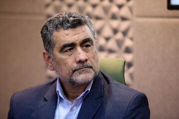 بخوانیم برای ایران با مقاومت گره خورده است
